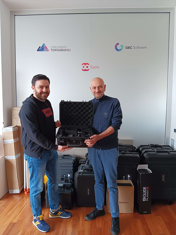 foto cliente quattro strumenti topografici