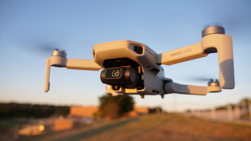 DJI Mavic Mini in volo