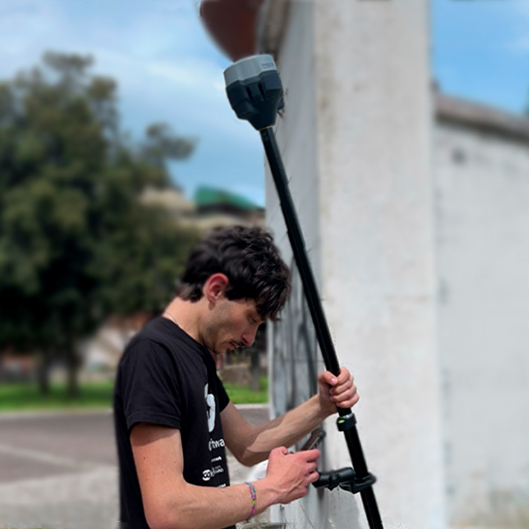 Evento gratuito Avellino, 23 Settembre: iscriviti ora e vieni a vedere come rilevare con Emlid Reach RS3, il GNSS con inclinometro (TILT)